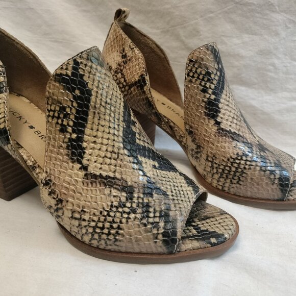 Lucky Brand Junai Heeled Shooties/Low Cut Peep-Toe Booties - Picture 2 of 8